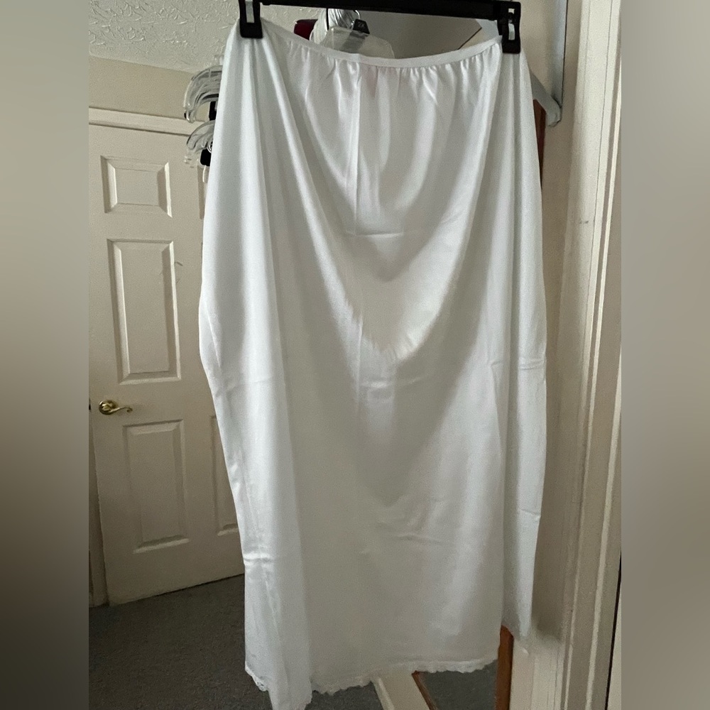 Women’s plus size long slip